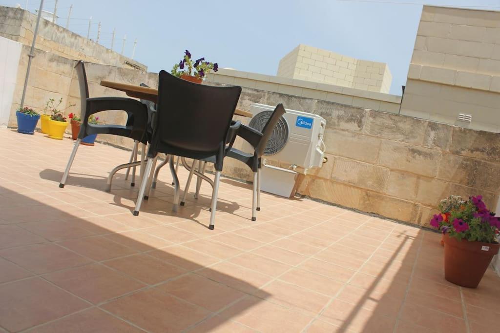 That Little Zurrieq ภายนอก รูปภาพ